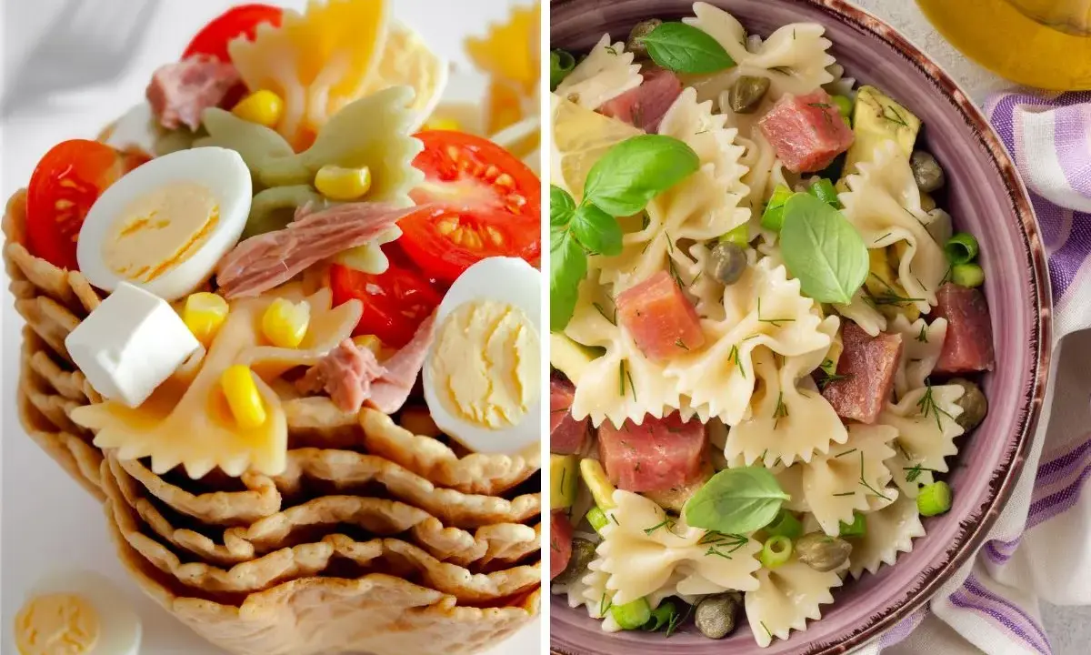 Dos ensaladas de pasta saludable con farfalle, atún, huevo duro, tomate y maíz, una servida en cesta crujiente.