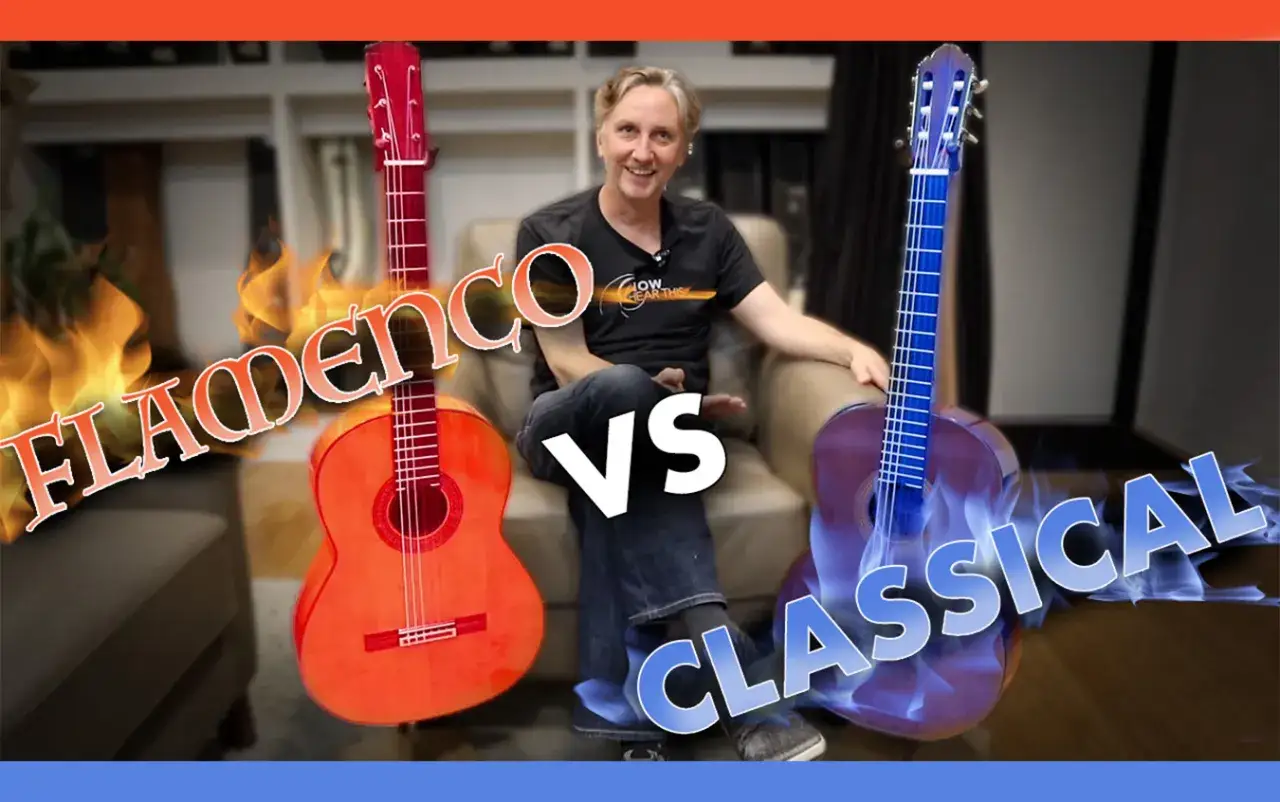 Hombre sonriente sentado entre una guitarra flamenca en llamas y una guitarra cl&aacute;sica azulada, mostrando la diferencia entre guitarra espa&ntilde;ola y flamenca.