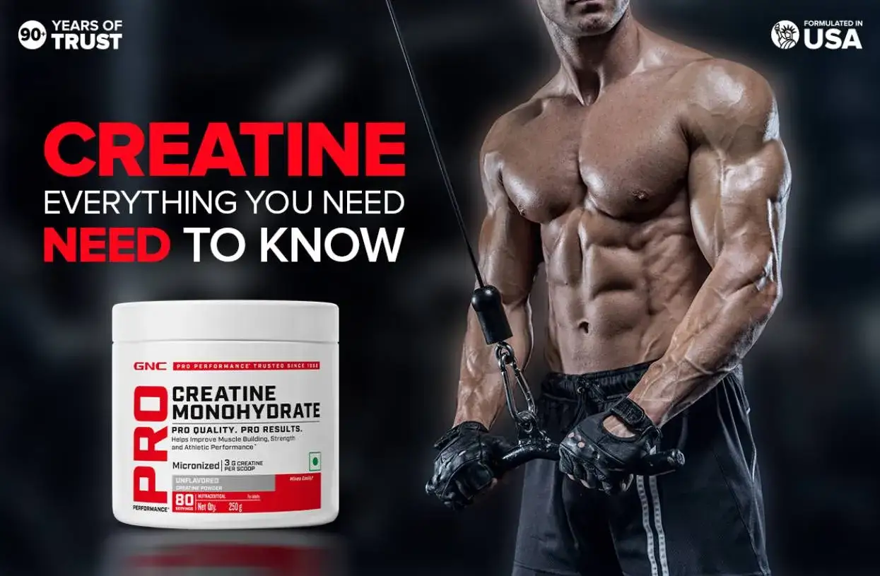 Hombre musculoso entrenando. El texto indica que la creatina aumenta la masa muscular y ofrece informaci&oacute;n sobre el producto GNC Pro Performance.